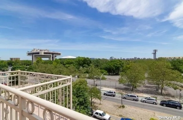 $3,680,000 | 54-14 111th Street | South Corona