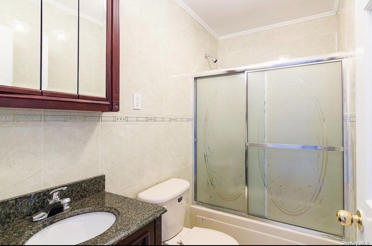 54-14 111th Street Queens, NY 11368 - Photo 7 of 12