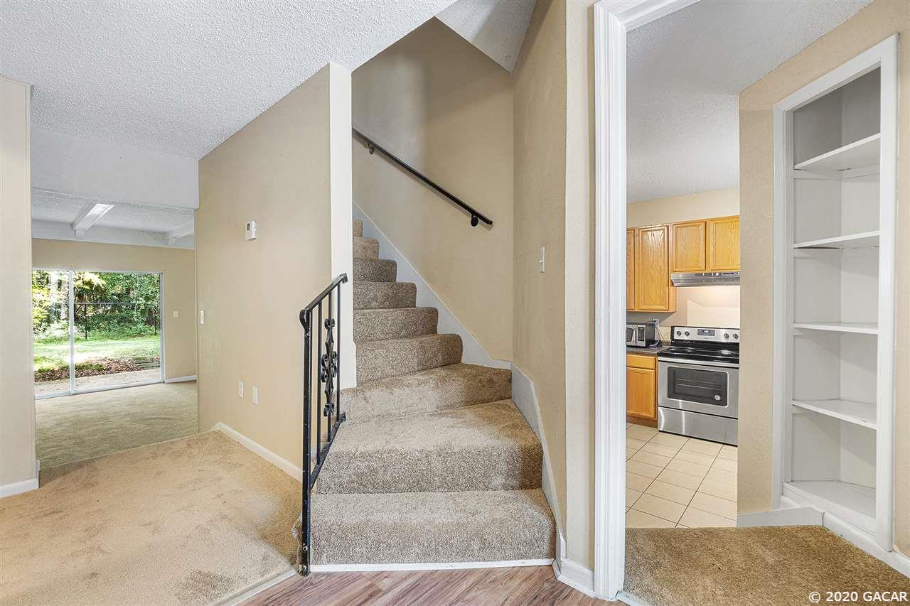 507 Northwest 39th Road, Unit 155 Gainesville, FL 32607 - Photo 4 of 24