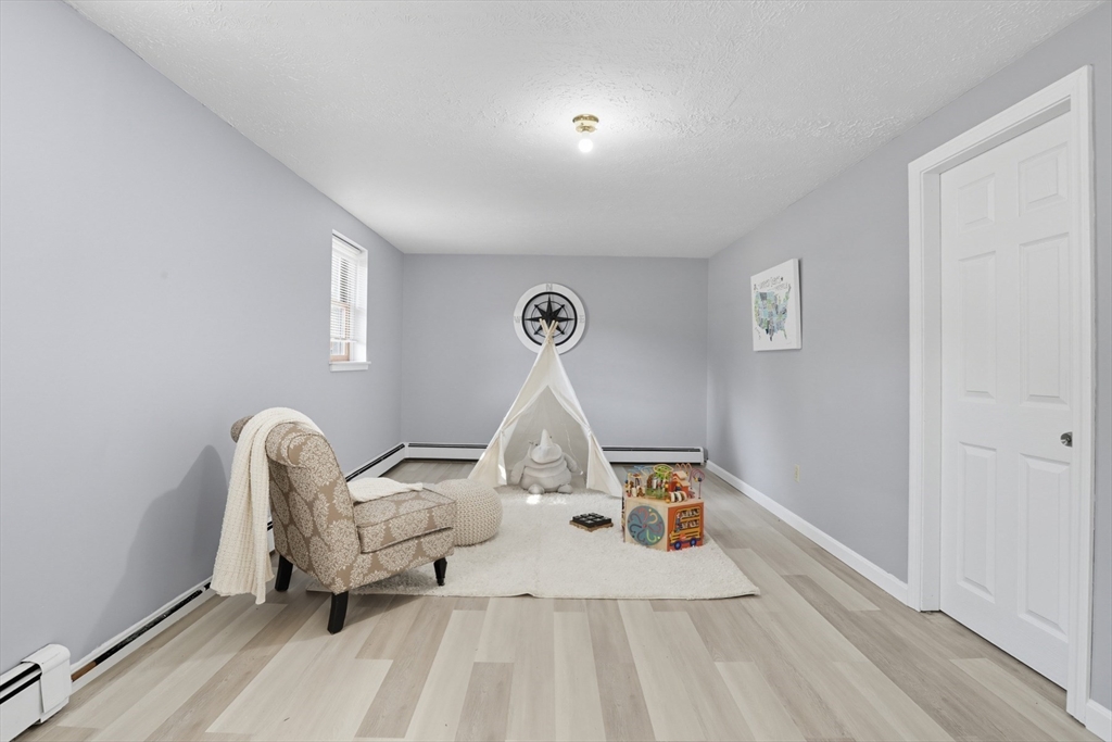42 Fairmeadow Road Wilmington, MA 01887 - Photo 14 of 28 Gallery Image 14
