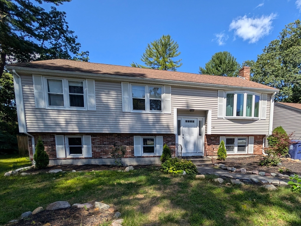 42 Fairmeadow Road Wilmington, MA 01887 - Photo 2 of 28 Gallery Image 2