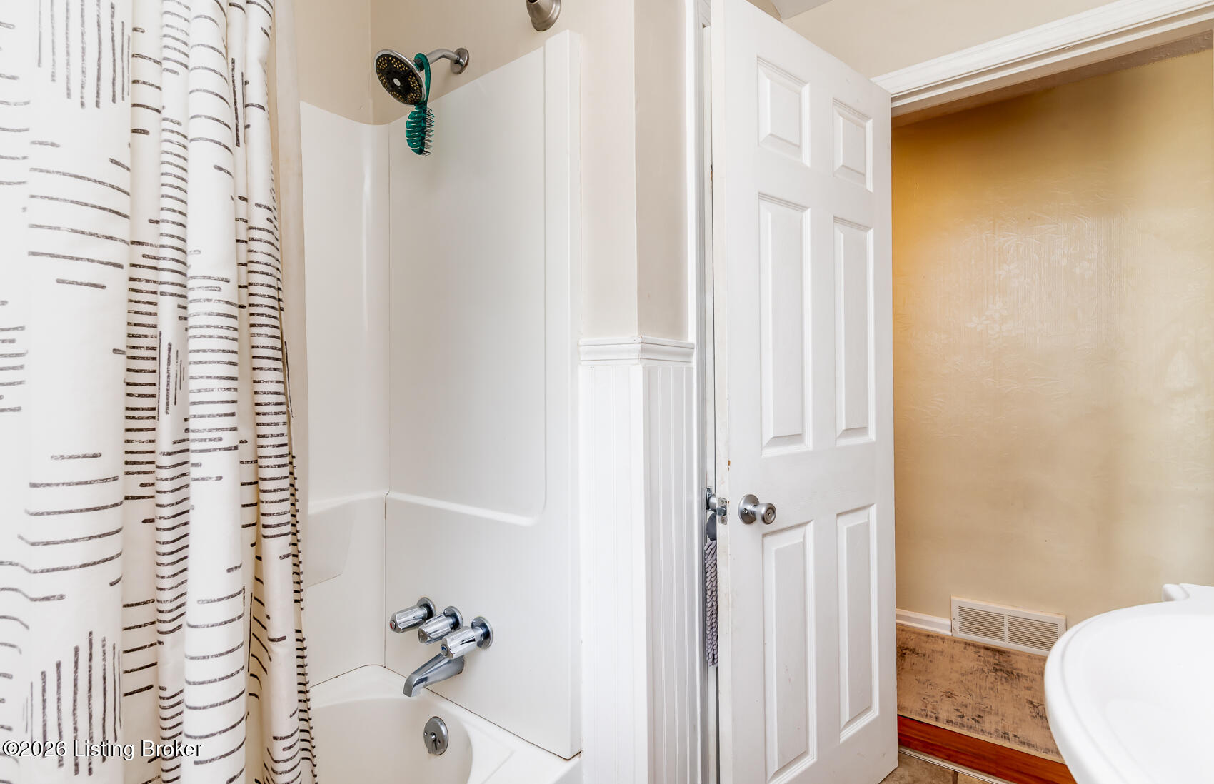 5245 Julia Road Louisville, KY 40258 - Photo 27 of 53 JAR-132