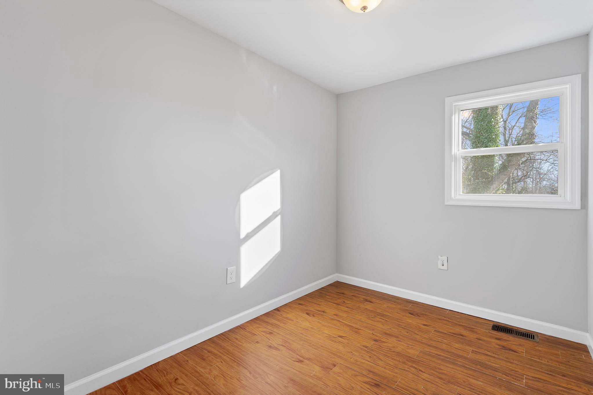 801 Seckel Court Halethorpe, MD 21227 - Photo 24 of 32