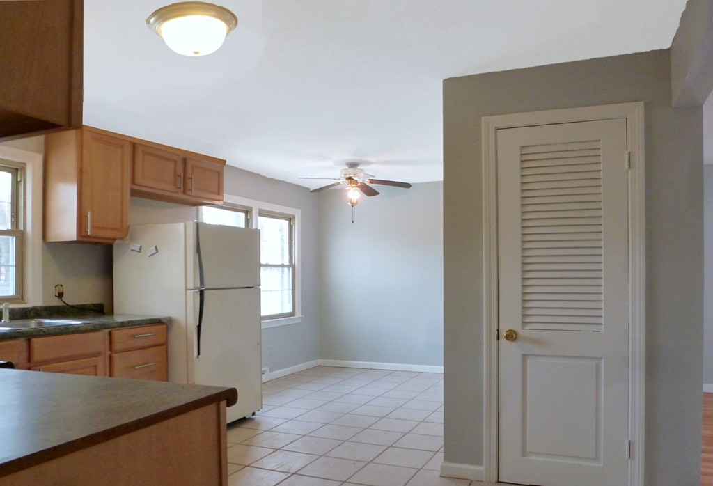 63 Joanne Road Springfield, MA 01119 - Photo 10 of 21