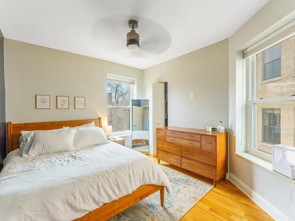 $2,250 | 2737 North Kimball Avenue, Unit 3, Chicago, IL 60647