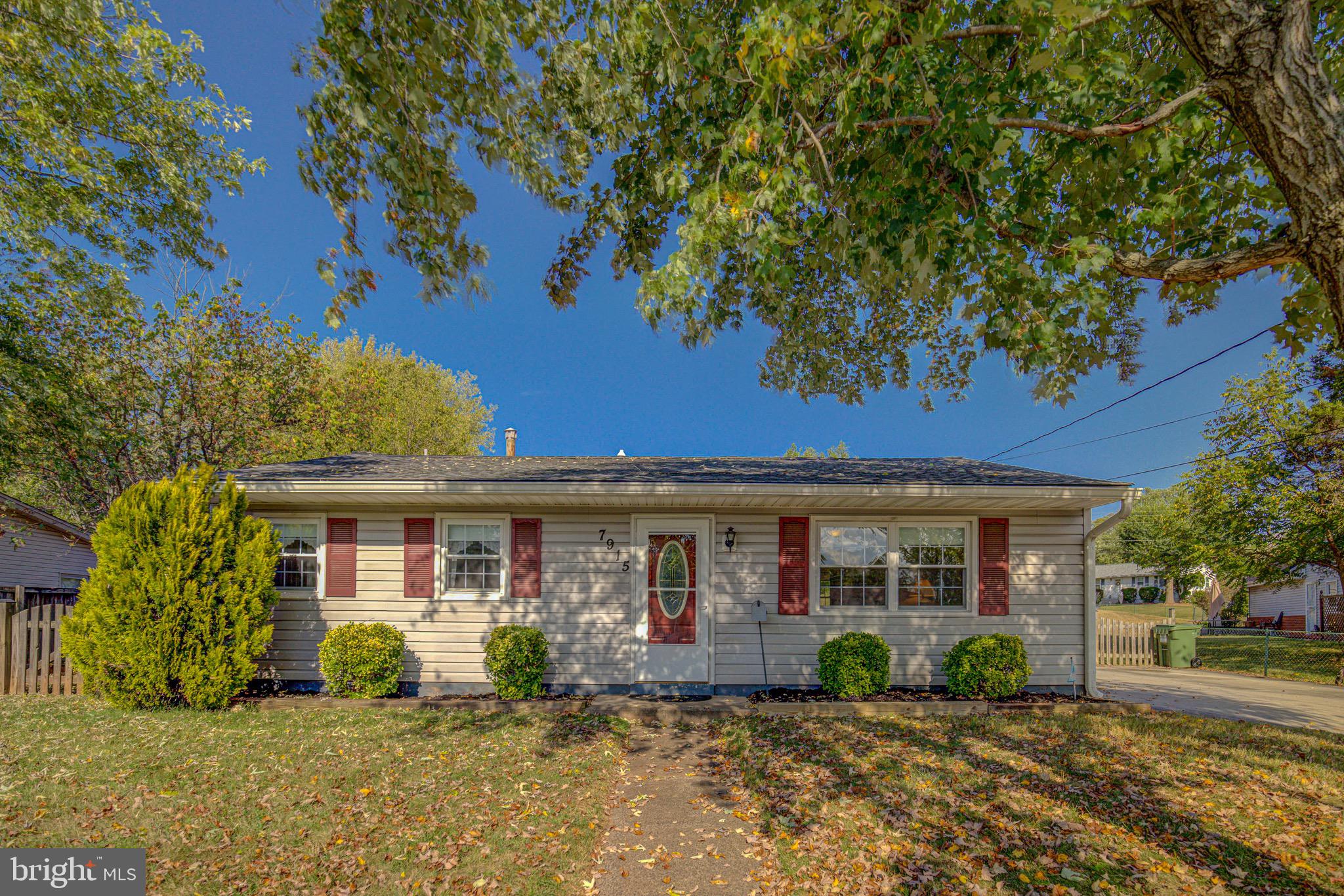 View 1 photos of this 6 bed, 9.0 bath, 8026 sqft single family