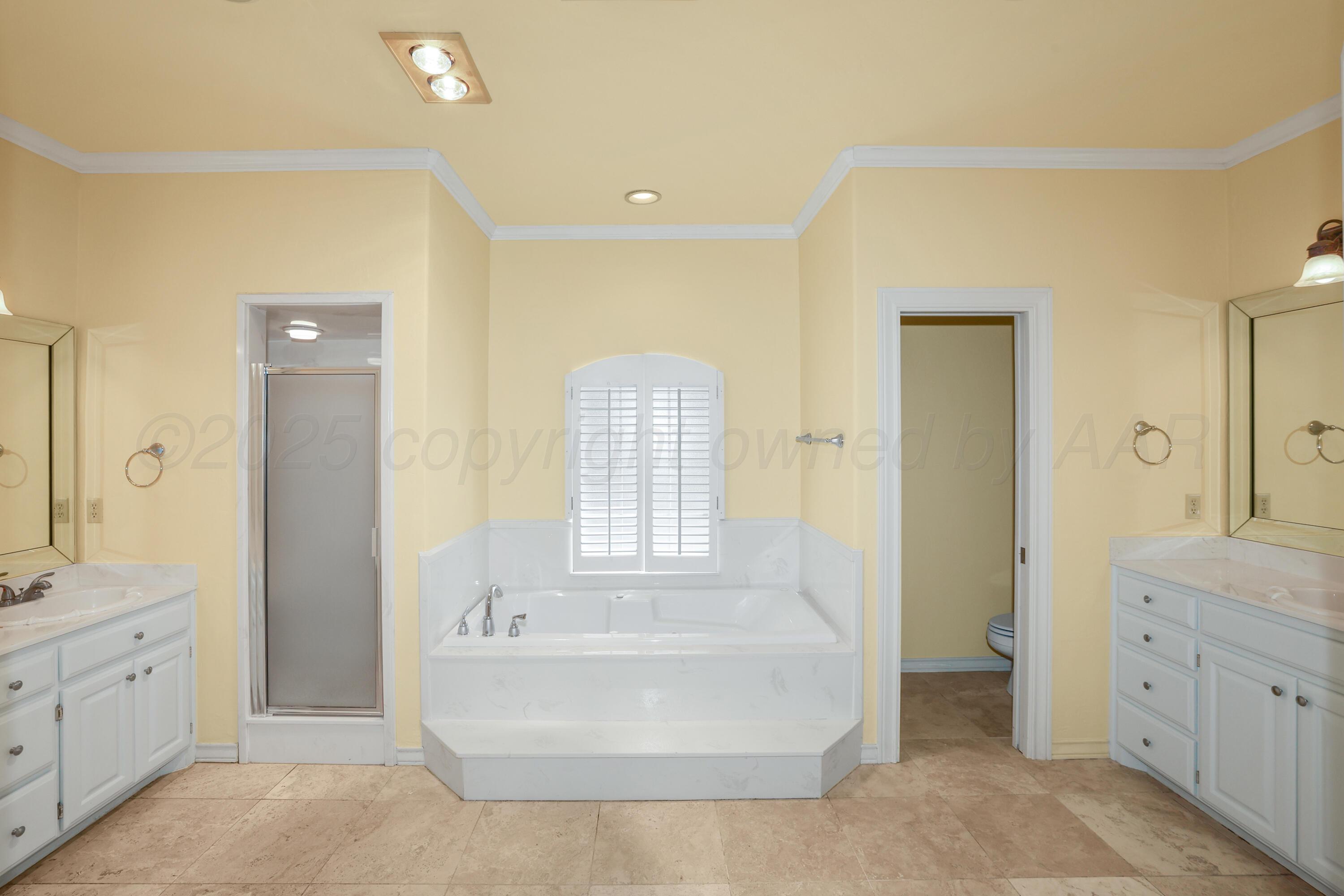 4 Monet Amarillo, TX 79121 - Photo 15 of 29 15-Primary Bath