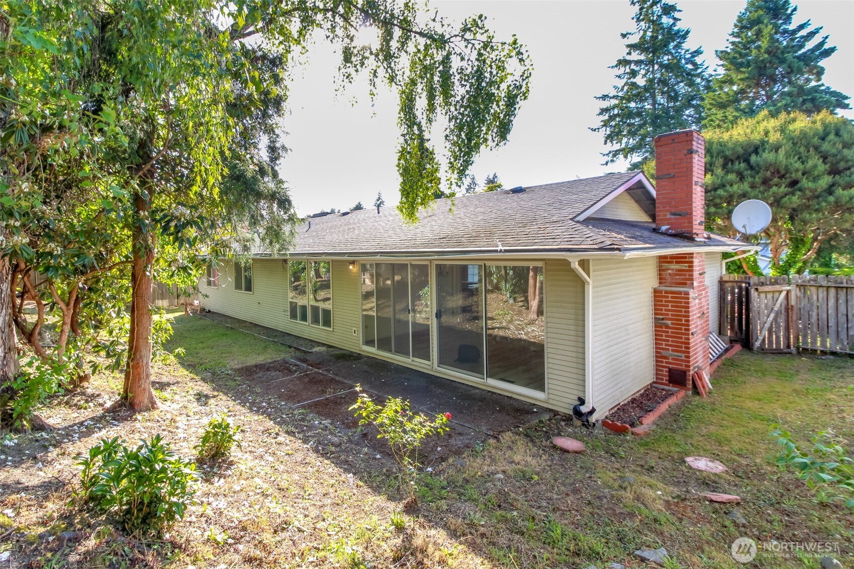 32622 39th Avenue Southwest Federal Way, WA 98023 - Photo 31 of 40 a view of a house with a yard