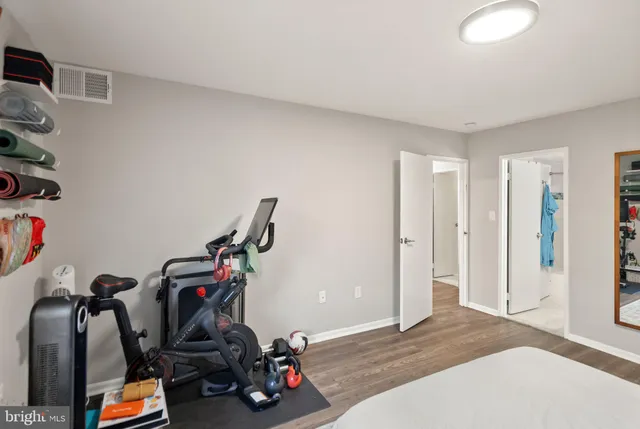 $2,500 | 9728 Kingsbridge Drive, Unit 302, Fairfax, VA 22031