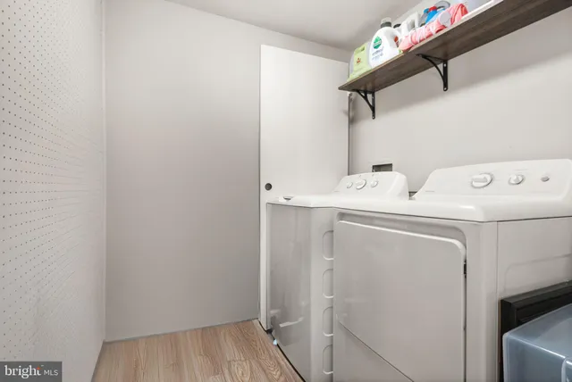 $2,500 | 9728 Kingsbridge Drive, Unit 302, Fairfax, VA 22031