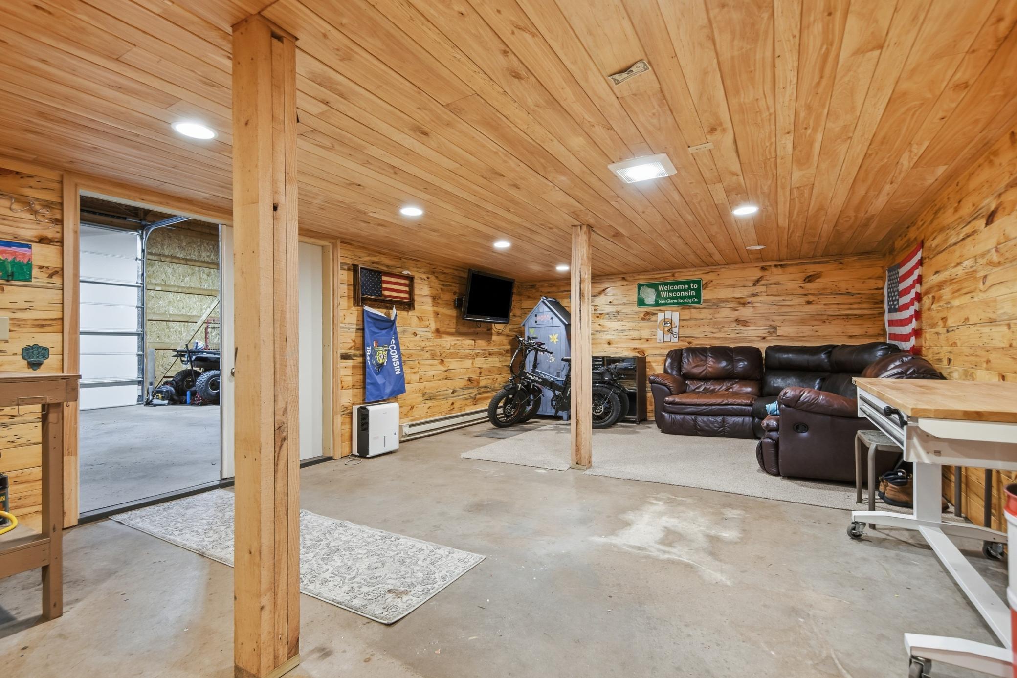 923 Cloverleaf Circle Hudson, WI 54016 - Photo 43 of 60