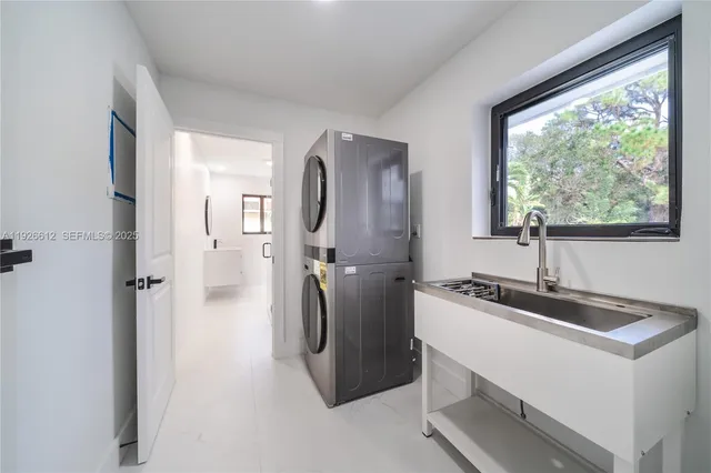 $1,500,000 | 18101 Northwest 19th Avenue, Miami Gardens, FL 33056