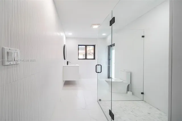 $1,500,000 | 18101 Northwest 19th Avenue, Miami Gardens, FL 33056