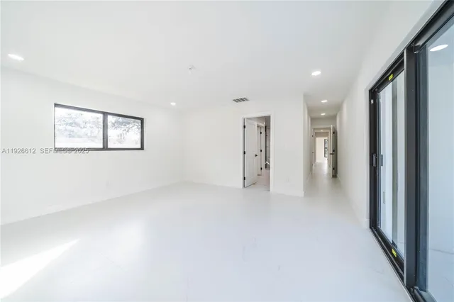 $1,500,000 | 18101 Northwest 19th Avenue, Miami Gardens, FL 33056