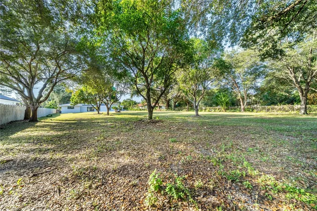$1,500,000 | 18101 Northwest 19th Avenue, Miami Gardens, FL 33056