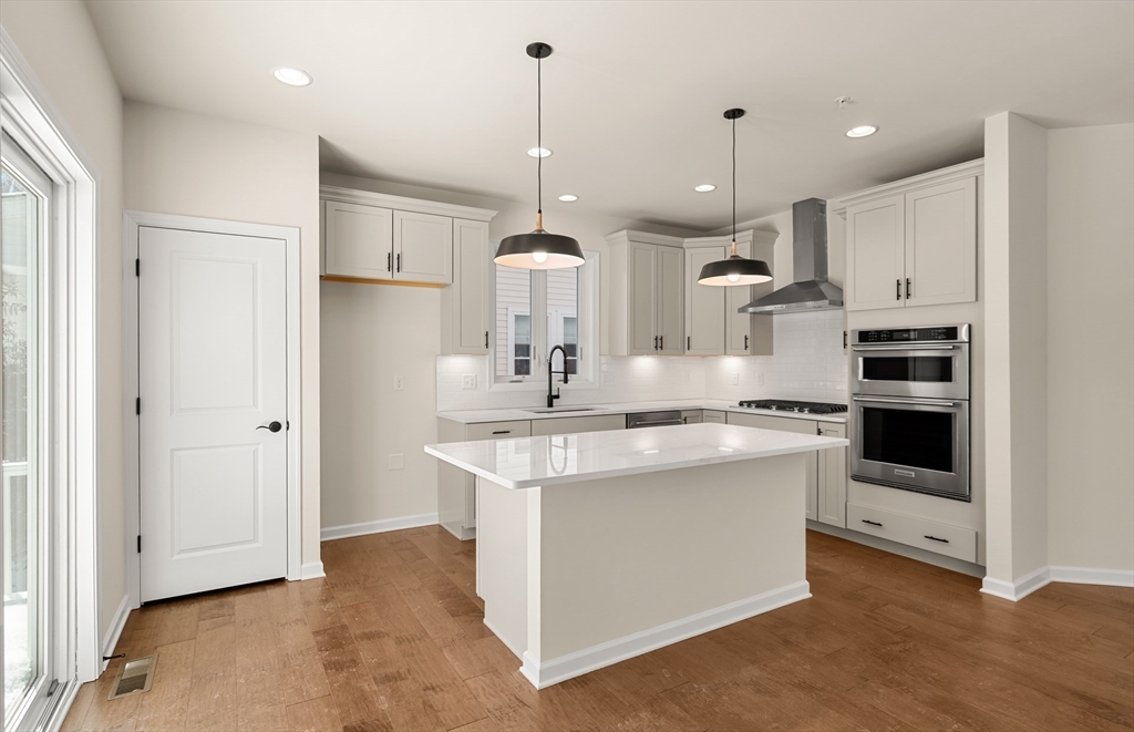 6 Mason Way, Unit 6324 Woburn, MA 01801 - Photo 9 of 37