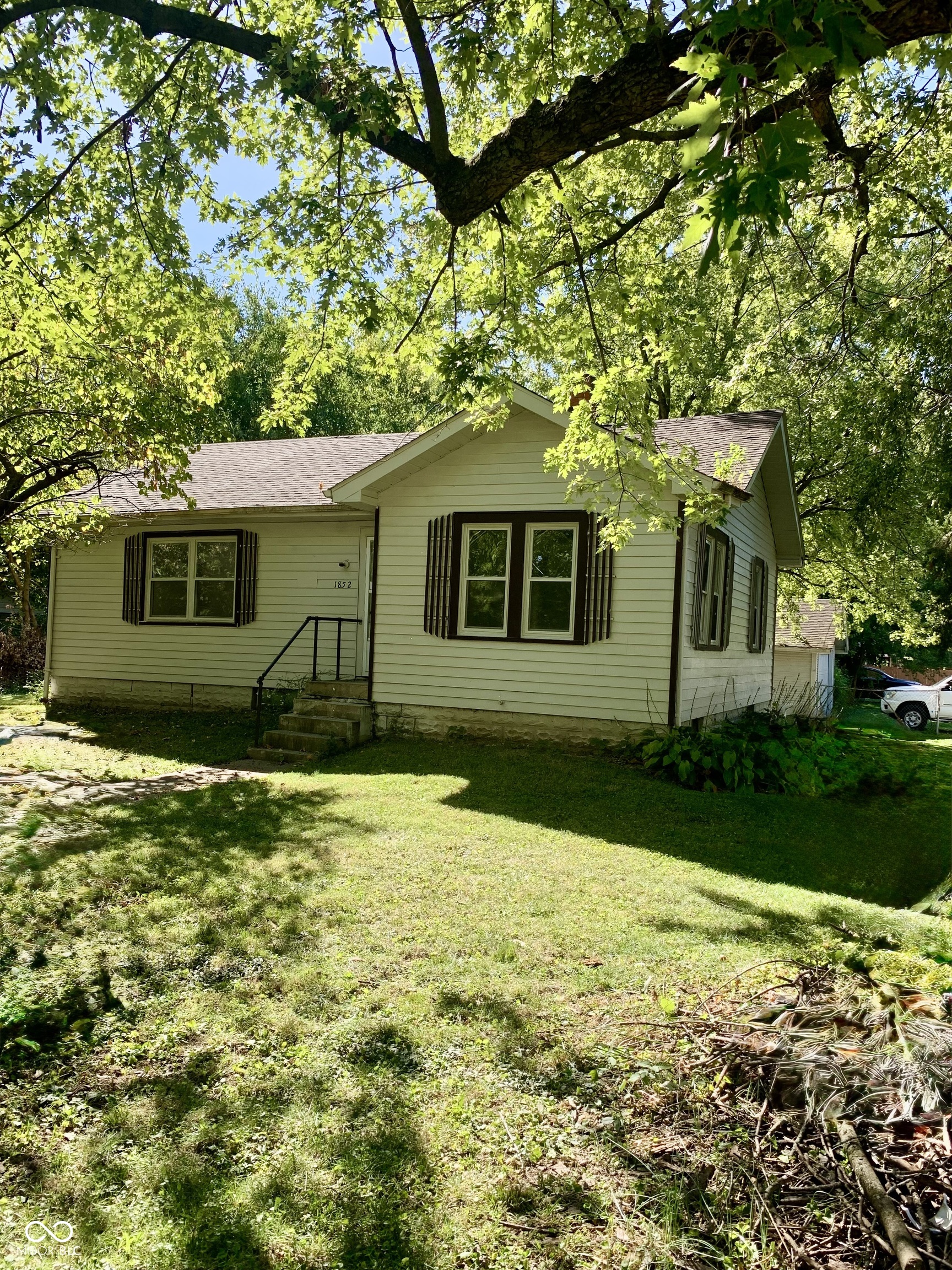 1852 North Audubon Road Indianapolis, IN 46218 - Photo 3 of 17