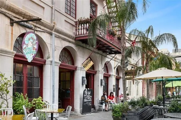 $9,177,000 | 313 Exchange Place, New Orleans, LA 70130