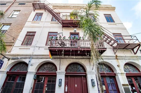 $9,177,000 | 313 Exchange Place, New Orleans, LA 70130