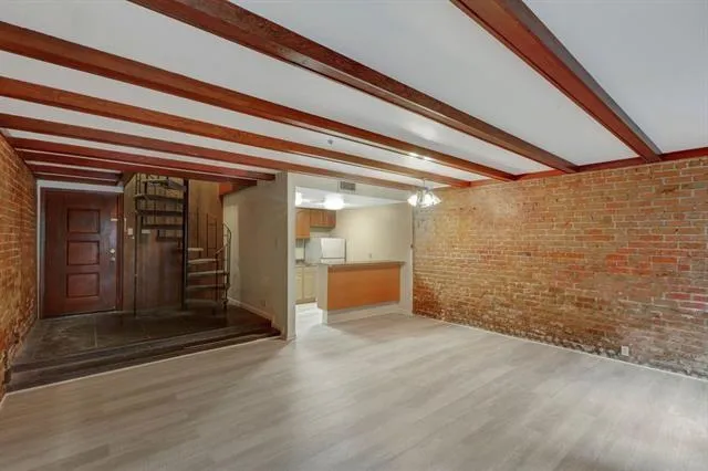 $9,660,000 | 313 Exchange Place, New Orleans, LA 70130