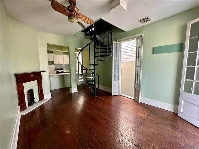 $9,660,000 | 313 Exchange Place, New Orleans, LA 70130