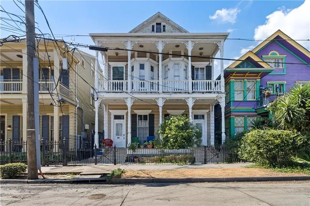 $9,660,000 | 313 Exchange Place, New Orleans, LA 70130