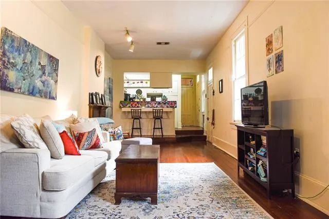 $9,660,000 | 313 Exchange Place, New Orleans, LA 70130