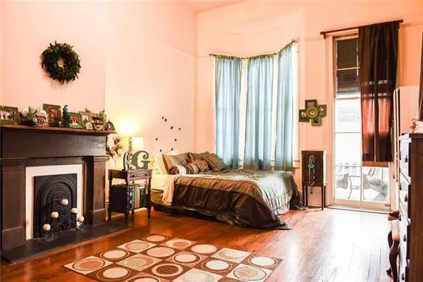 $9,177,000 | 313 Exchange Place, New Orleans, LA 70130