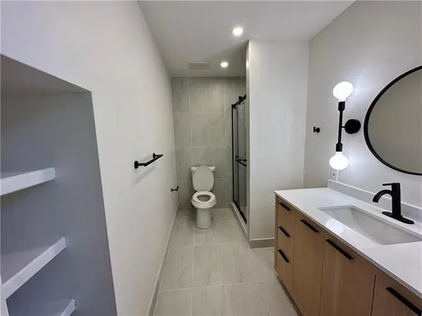 $9,177,000 | 313 Exchange Place, New Orleans, LA 70130
