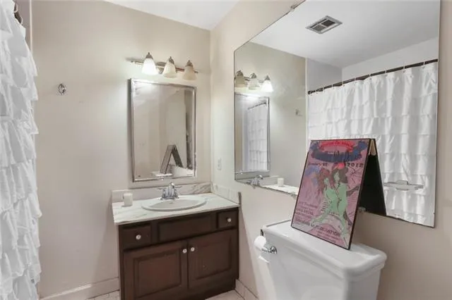 $9,660,000 | 313 Exchange Place, New Orleans, LA 70130