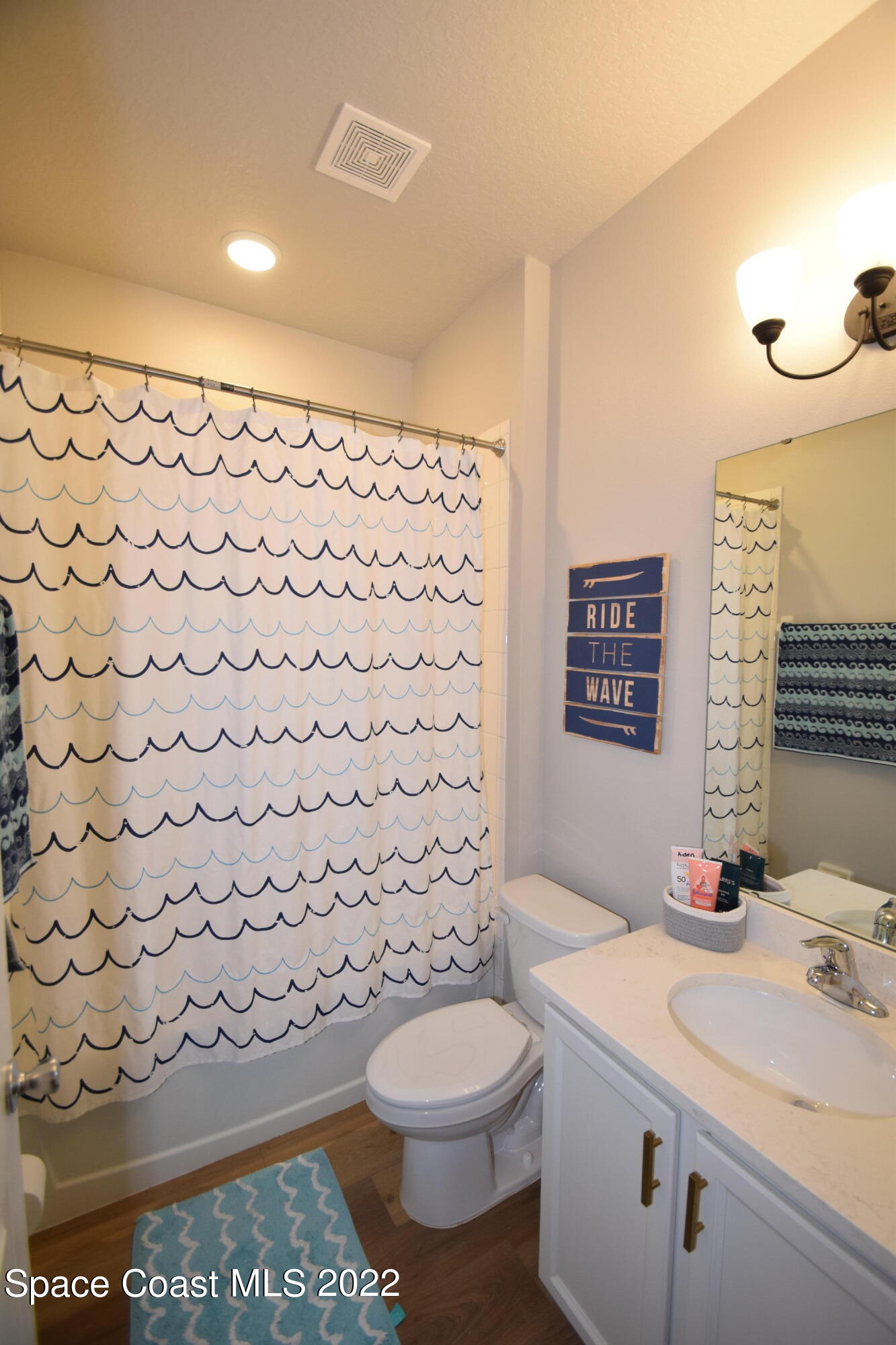 991 Castile Road Southeast Palm Bay, FL 32909 - Photo 36 of 59 Hall bath