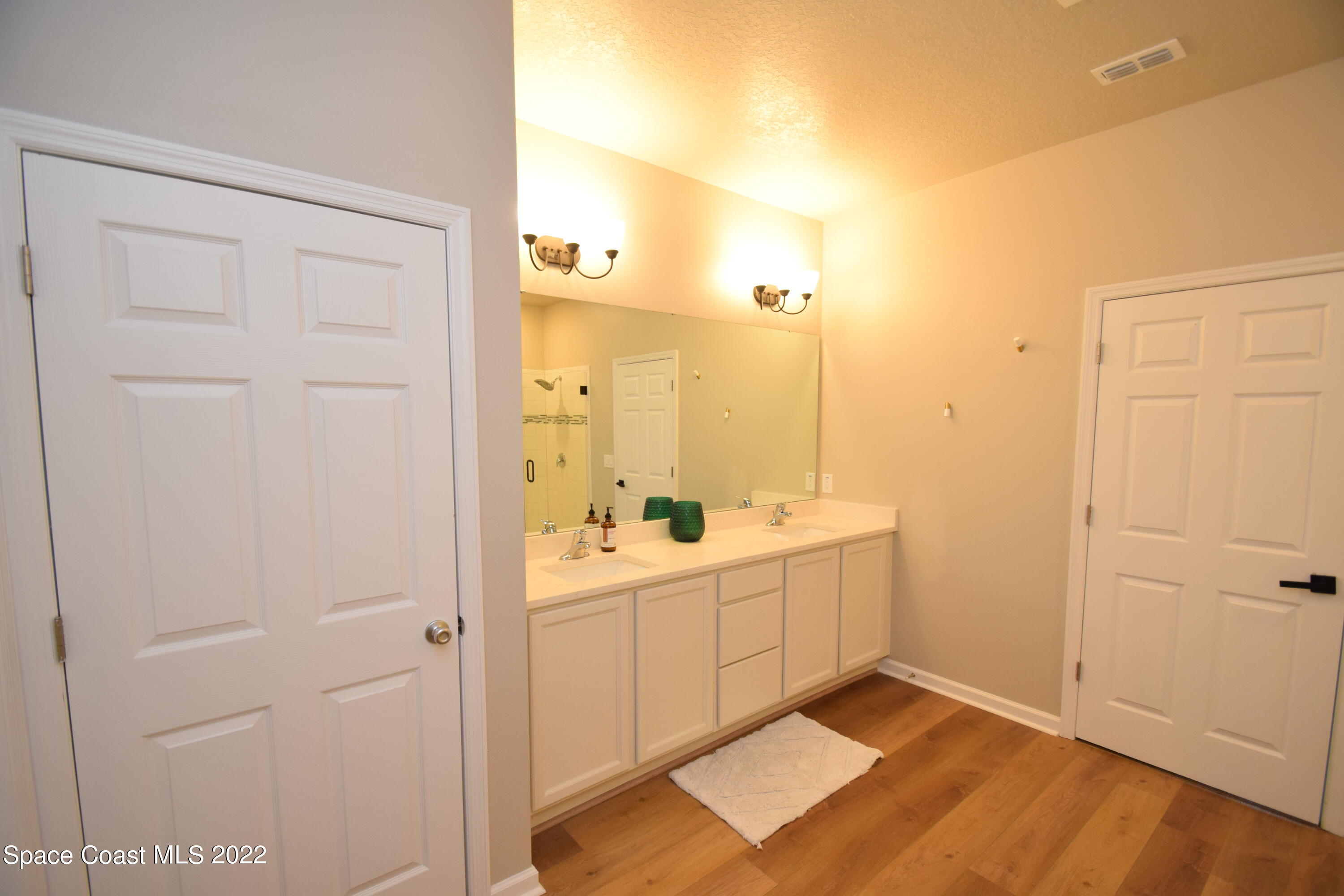 991 Castile Road Southeast Palm Bay, FL 32909 - Photo 49 of 59 Master bathroom