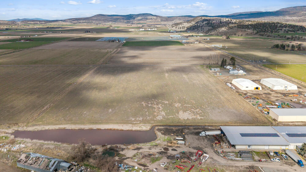 0 Drazil Road Malin, OR 97632 - Photo 14 of 18 a view of lake view with beach and ocean view
