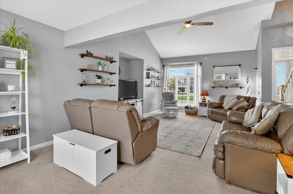 $379,900 | 3849 Thorncrest Drive, Jackson, MI 49203
