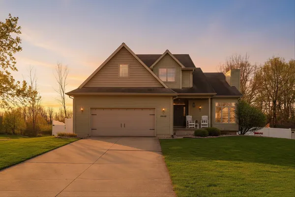 $379,900 | 3849 Thorncrest Drive, Jackson, MI 49203