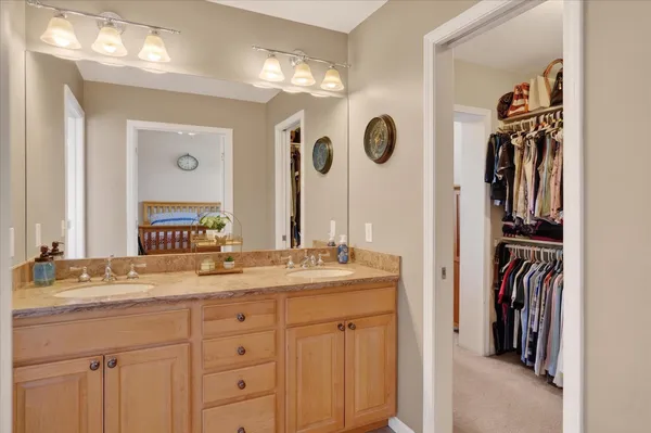 $379,900 | 3849 Thorncrest Drive, Jackson, MI 49203