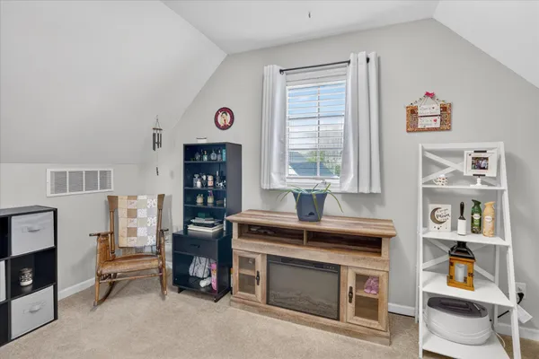 $379,900 | 3849 Thorncrest Drive, Jackson, MI 49203