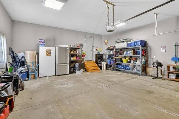 $379,900 | 3849 Thorncrest Drive, Jackson, MI 49203
