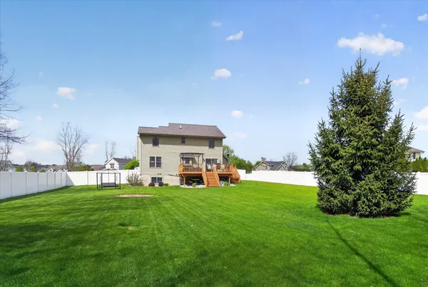 $379,900 | 3849 Thorncrest Drive, Jackson, MI 49203