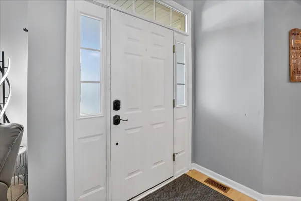 $379,900 | 3849 Thorncrest Drive, Jackson, MI 49203