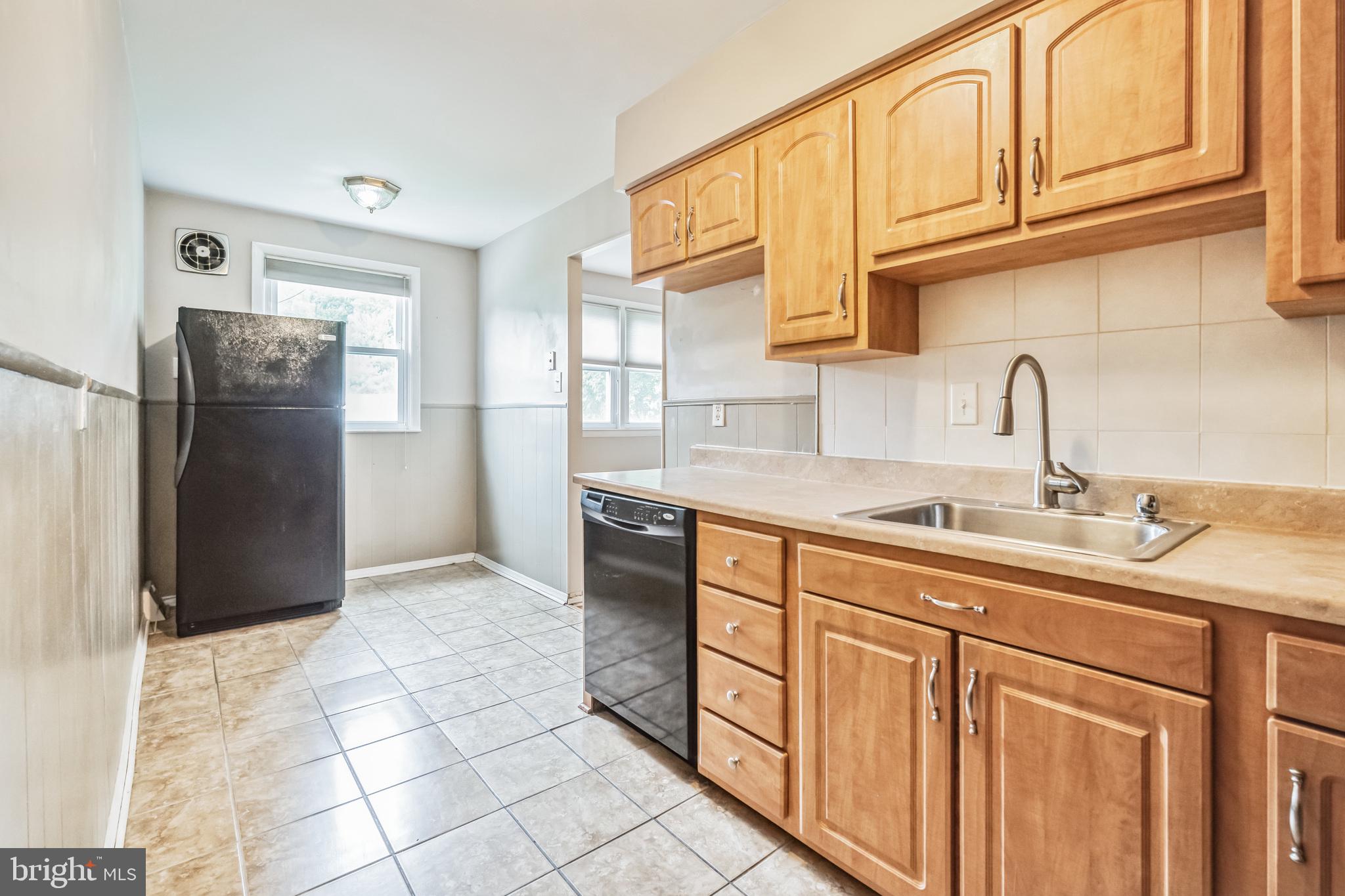 326 Ripka Street, Unit A Philadelphia, PA 19128 - Photo 14 of 27 Gallery Image 14