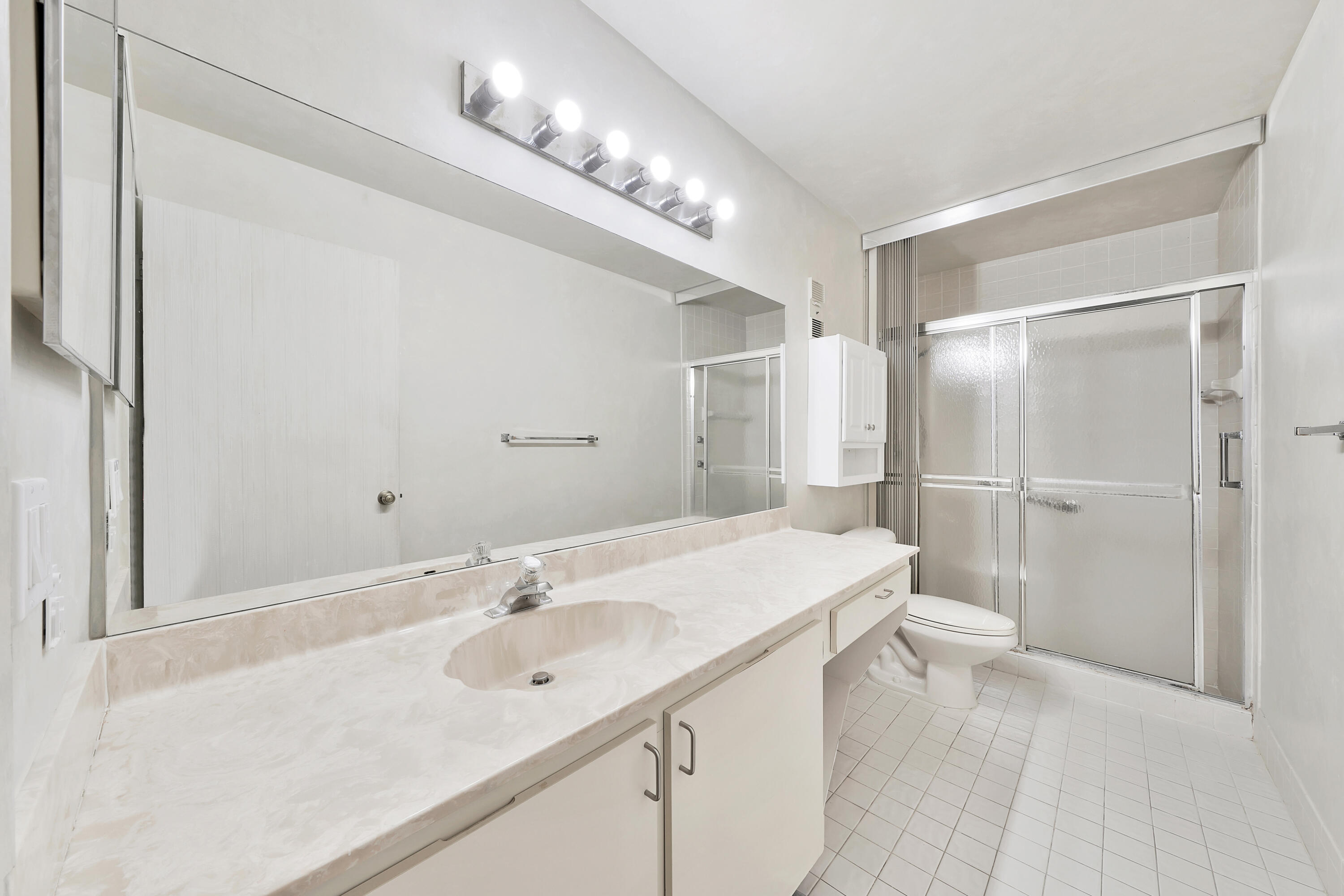 8192 Summerbreeze Lane Boca Raton, FL 33496 - Photo 27 of 55 11 Master Bathroom (1)