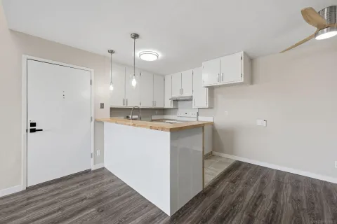 $429,000 | 3550 Ruffin Road, Unit 240, San Diego, CA 92123