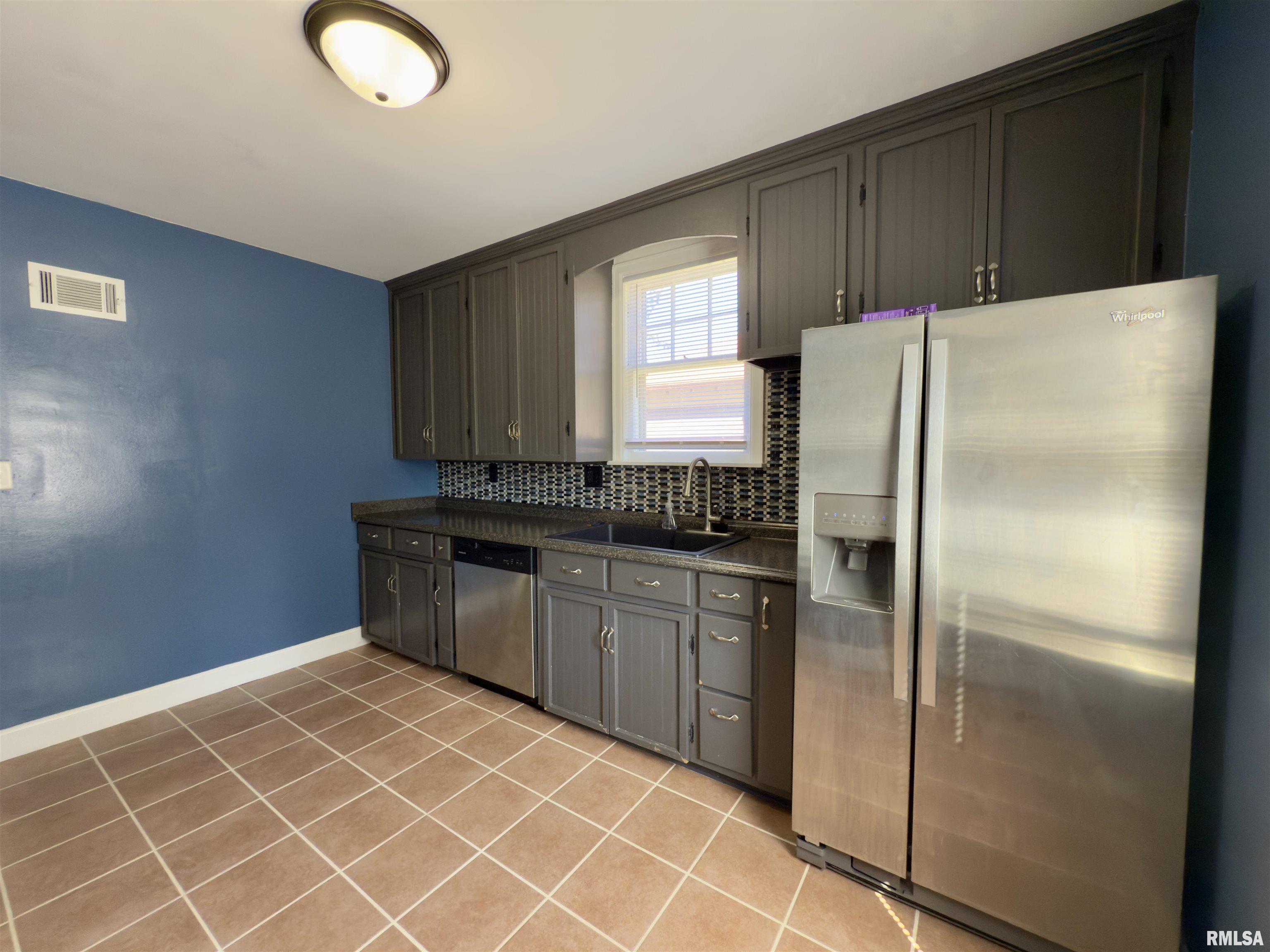 2416 South 5th Street Springfield, IL 62703 - Photo 6 of 45 Gallery Image 6
