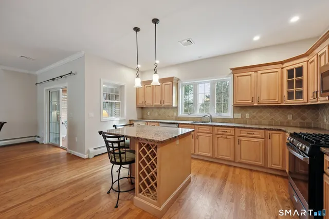 $630,000 | 9 Dogwood Court, Unit 9, Rocky Hill, CT 06067