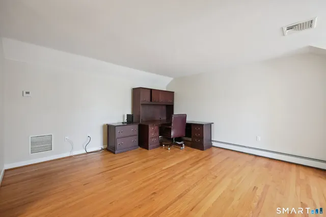 $630,000 | 9 Dogwood Court, Unit 9, Rocky Hill, CT 06067