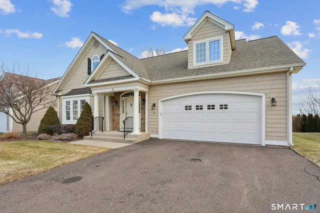 $630,000 | 9 Dogwood Court, Unit 9, Rocky Hill, CT 06067