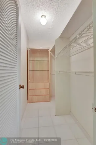 $1,750 | 204 Burgundy North, Unit 204, Delray Beach, FL 33484