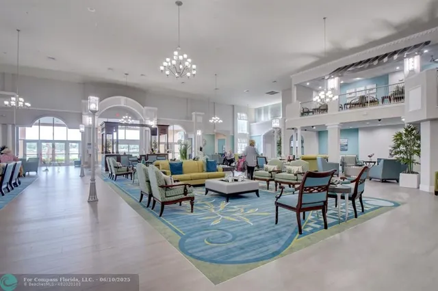 $1,750 | 204 Burgundy North, Unit 204, Delray Beach, FL 33484