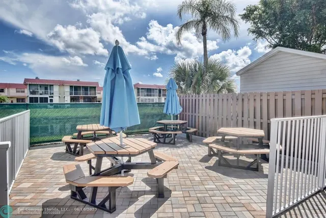 $1,750 | 204 Burgundy North, Unit 204, Delray Beach, FL 33484